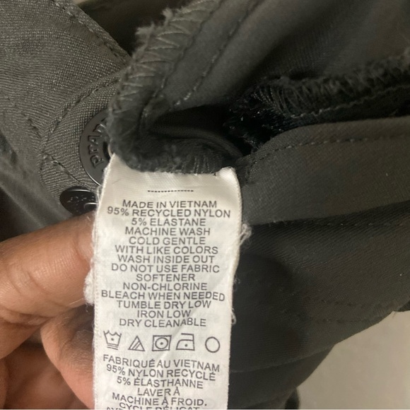 PrAna Alana Nylon Pants Charcoal Grey Sz 10 Outdoor Hiking Roll Up Leg Sporty - Picture 15 of 15